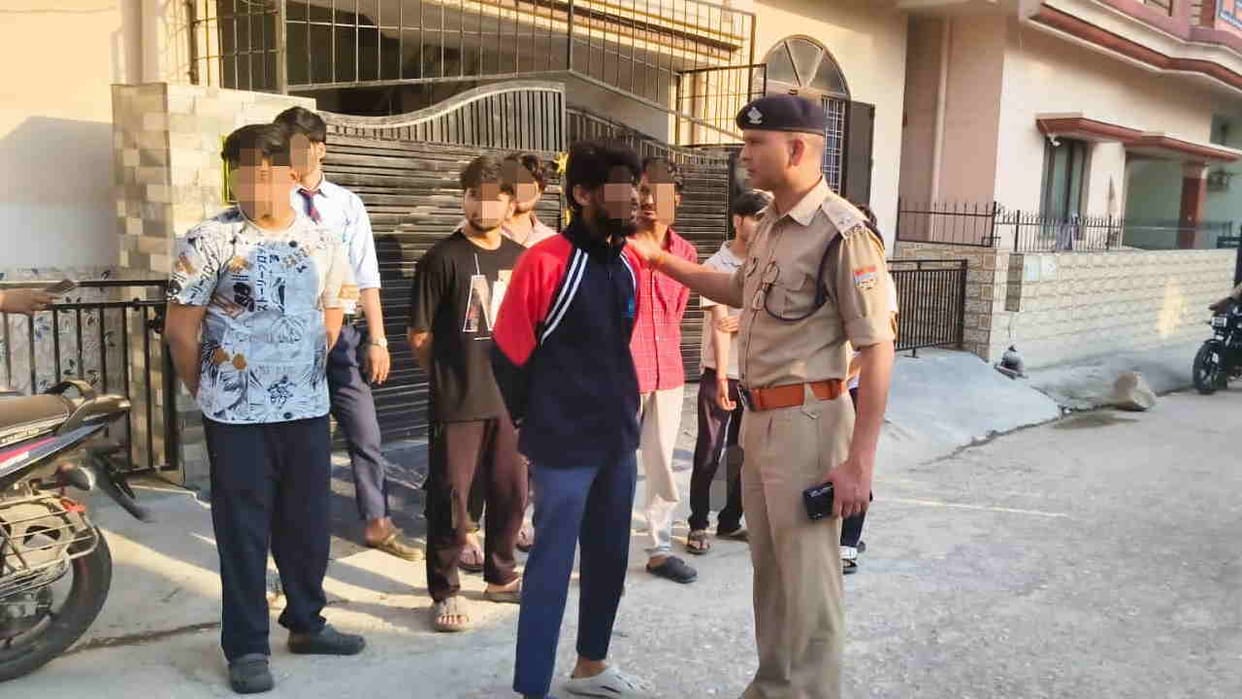 Dehradun Crime Dispute over Playing Music 15 Accused Repeatedly Beat Divyanshu in a Crowded Market Victim Dies