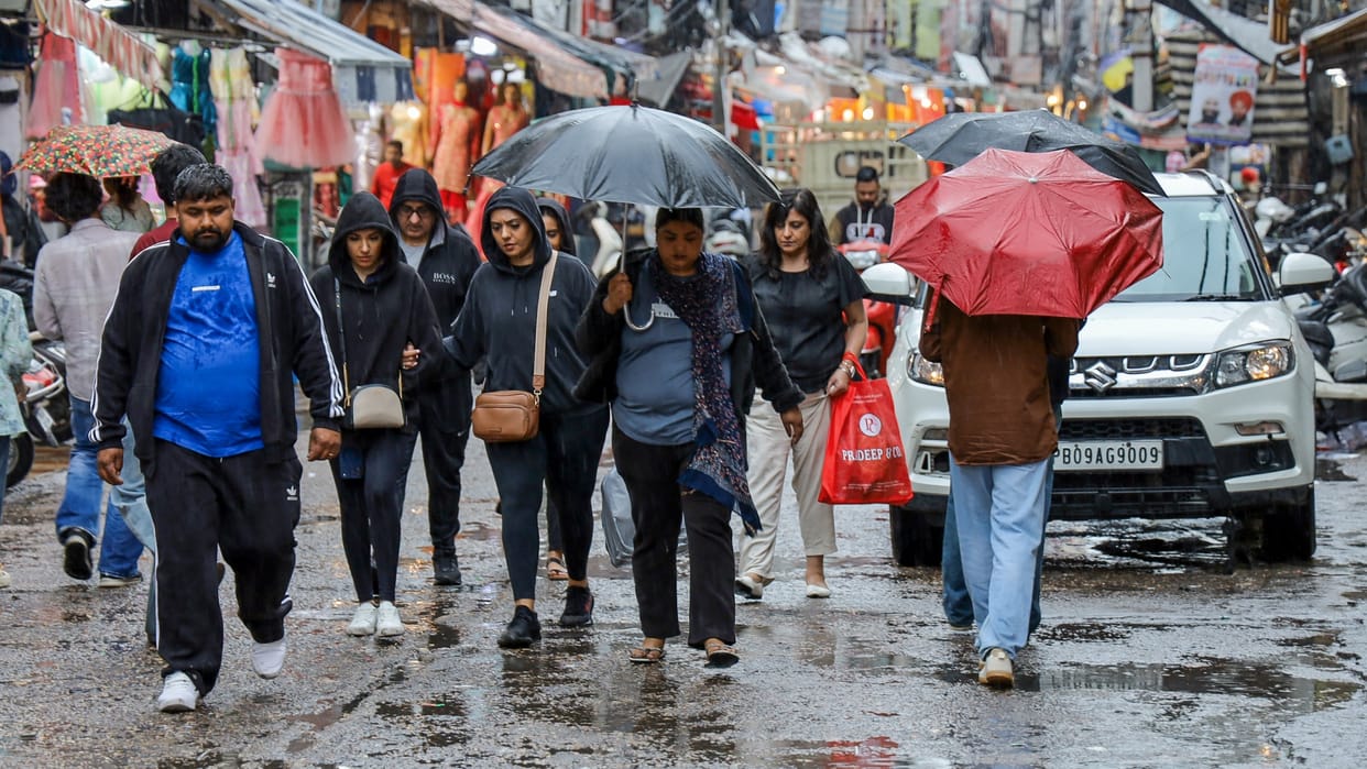 Weather Update western disturbance rain snowfall IMD Alert rain and storms expected heat