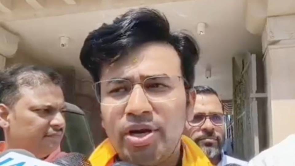 Tejasvi Surya, accompanied by his family paid his respects shrine of Ram Lalla in ayodhya
