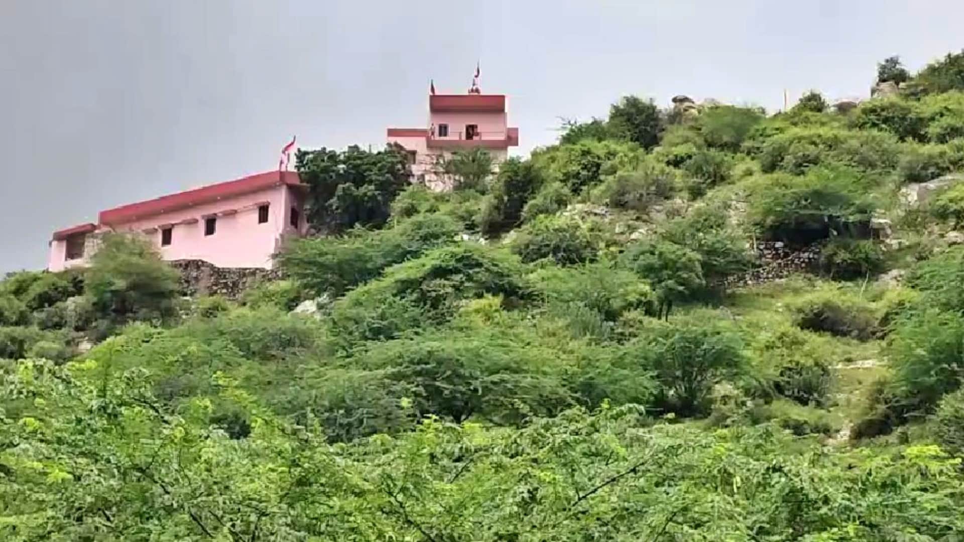 Chaitra Navratri: Devotees Flock to Shrine of Goddess Ashapura at Asalpur Dham on Navratri Ashtami