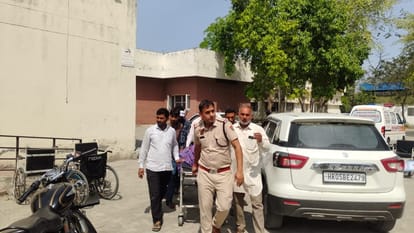 Haryana Crime:जमीनी विवाद को लेकर दो पक्षों में खूनी झड़प, एक शख्स की मौत; 8  लोग घायल - Fight Between Two Parties Over Land Dispute In Karnal - Amar  Ujala Hindi News Live