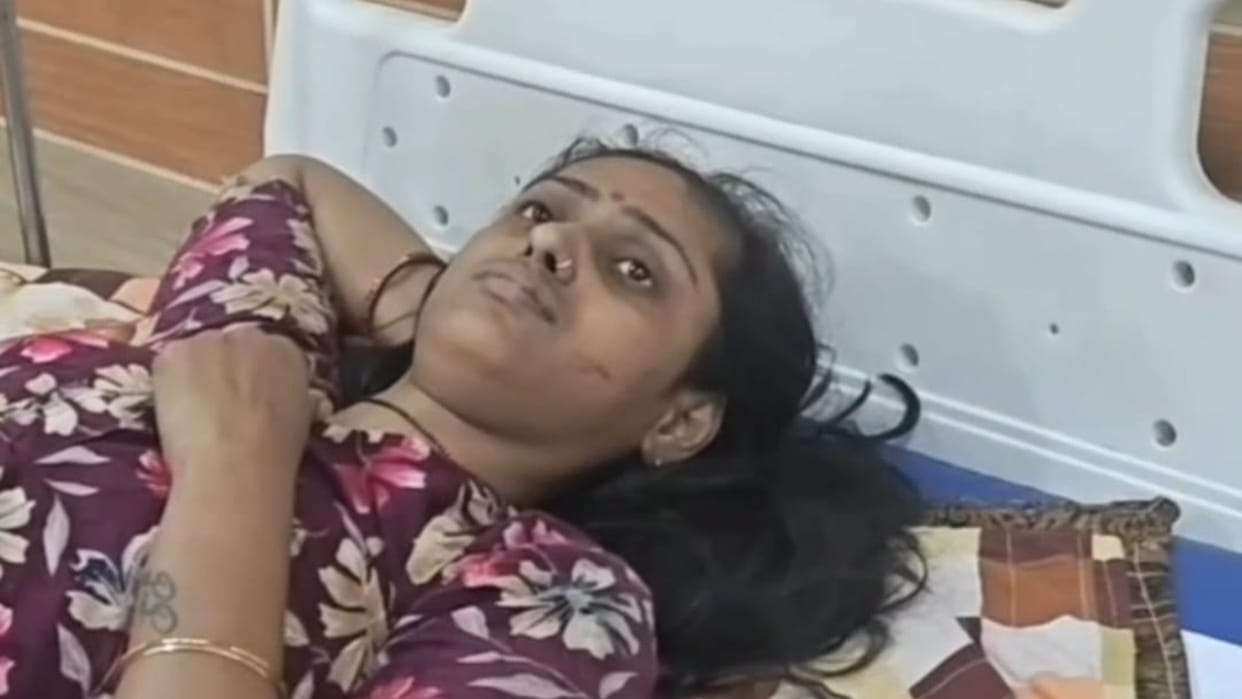 drunkard jumped from three story building with his wife husband died on spot in Chhapra Bihar