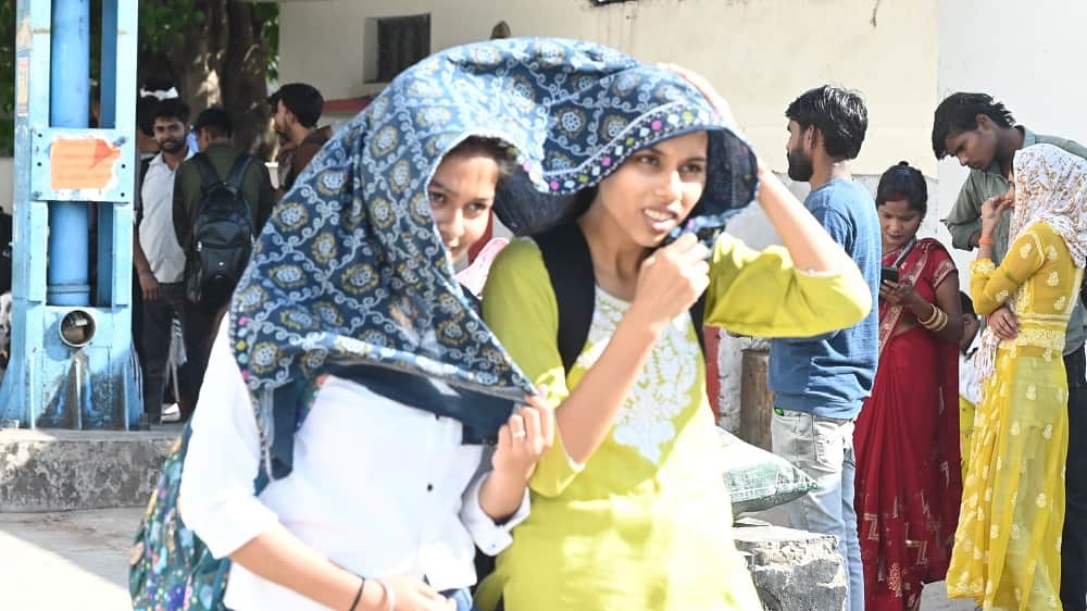 Kanpur Weather Scorching Heat at 37°C During Day Heavy Rains in Evening Dug up Roads Compound Commuters Woes