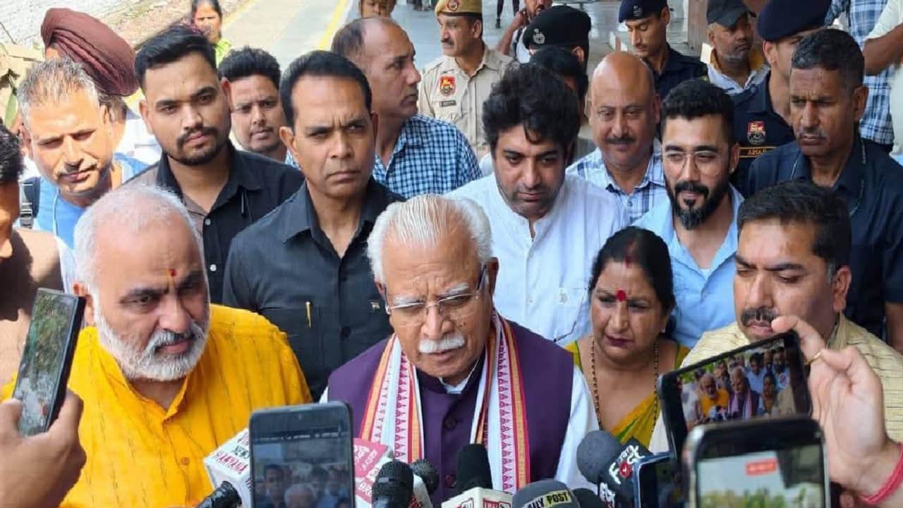 केंद्रीय मंत्री मनोहर लाल