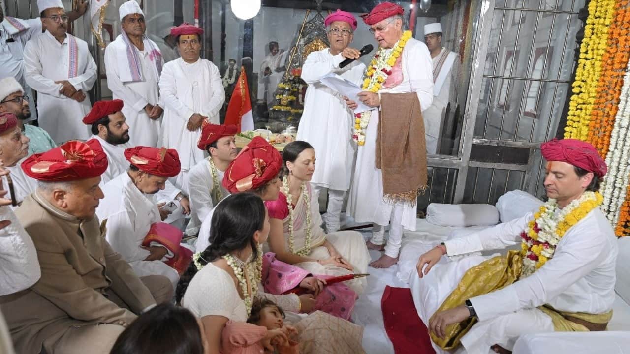 Indore News Yashwant Rao Holkar declared successor of Holkar Royal Family in Rajwada