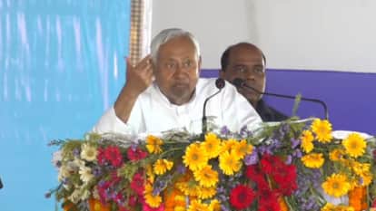 Guardian is leaving we feel bad Nalanda Jeevika didis get emotional as CM Nitish goes to rajaysabha