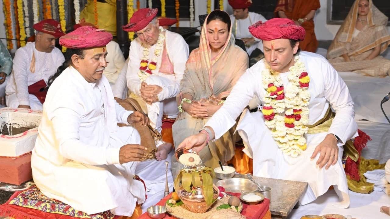 Indore News Yashwant Rao Holkar declared successor of Holkar Royal Family in Rajwada