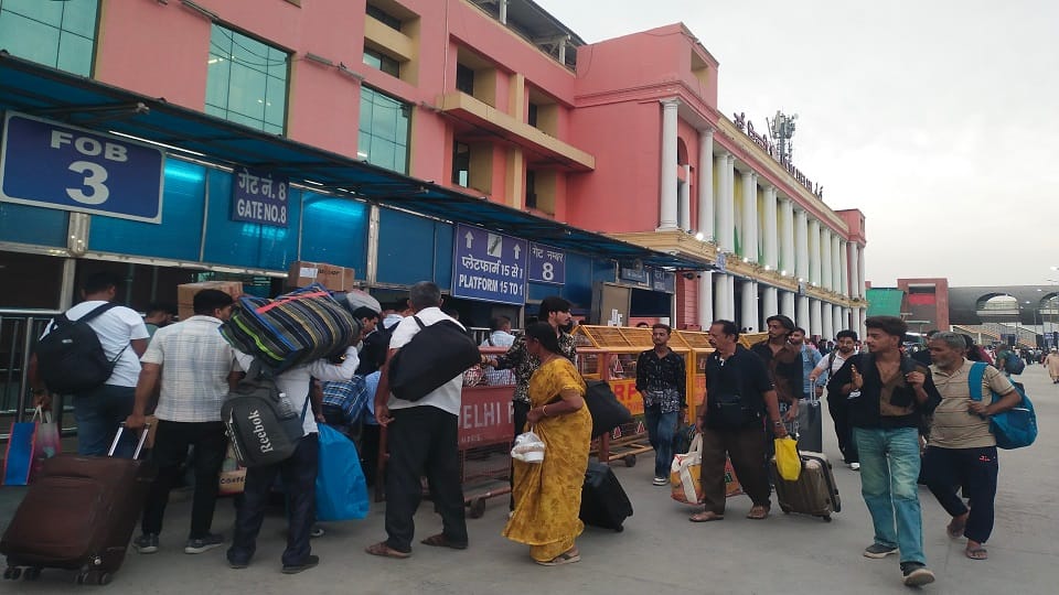 Gas Crisis: Migrants in the capital are distressed by the ordeal of displacement