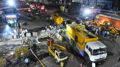 बचाव अभियान में जुटी टीमें