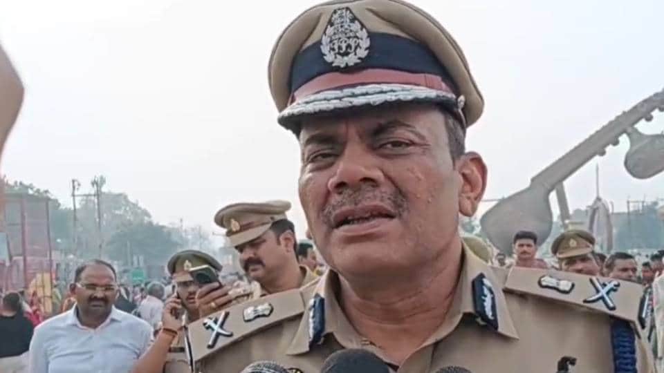 Throngs of devotees descend upon Ayodhya for Ram Navami over 1 million take holy dip in Saryu River by 9 AM