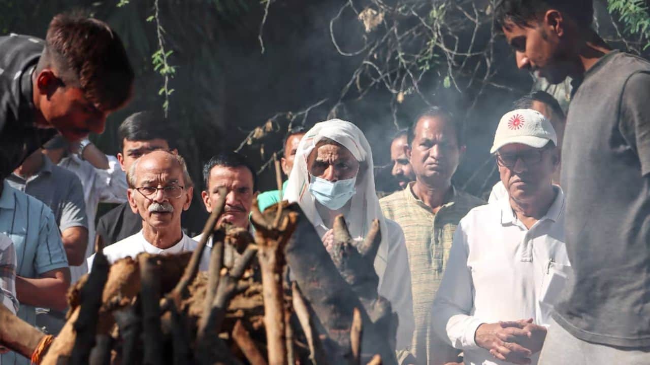 हरीश राणा को अंतिम विदाई