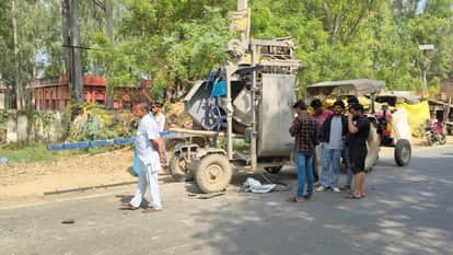 Etawah Accident Out of control car crashes into concrete mixer  one laborer dead  another injured