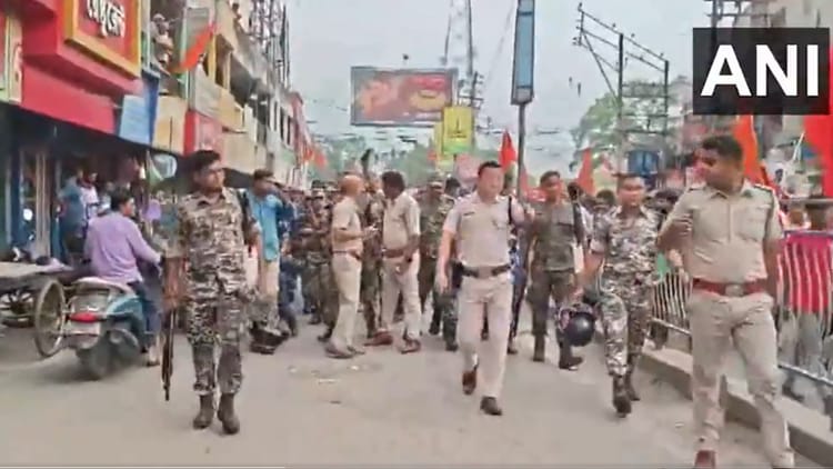 पश्चिम बंगाल: चुनाव से पहले मुर्शिदाबाद में दो गुटों में झड़प, रामनवमी के जुलूस के दौरान पथराव