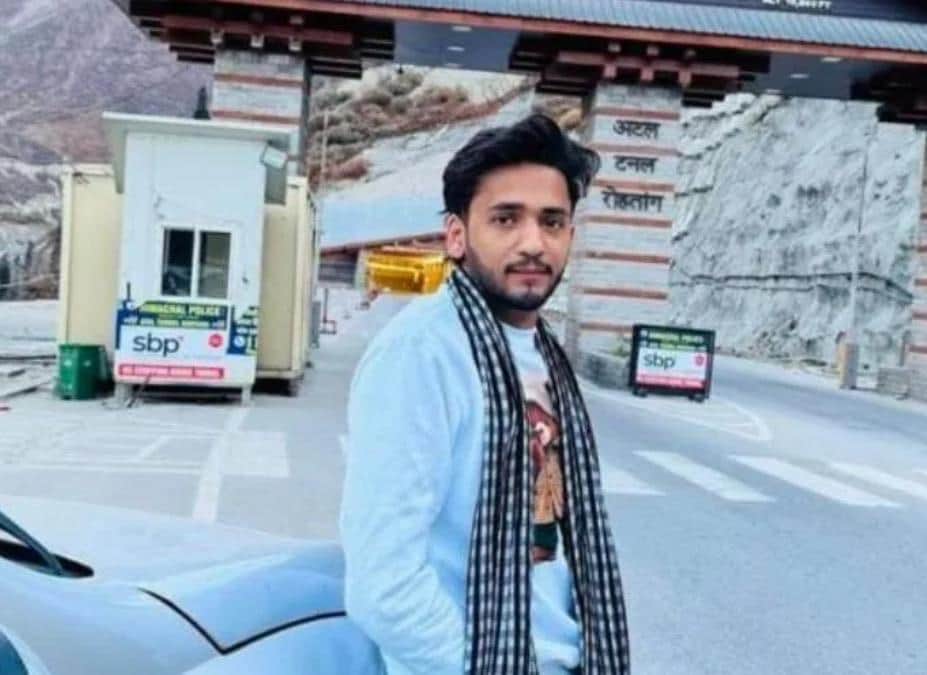 मृतक दिव्यांशु