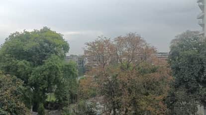 UP Weather News warning issued for light rain accompanied by thunder and lightning in 38 districts in UP