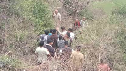 Uttarkashi Accident Car meets with an accident on the Purola motor road read All Updates in hindi