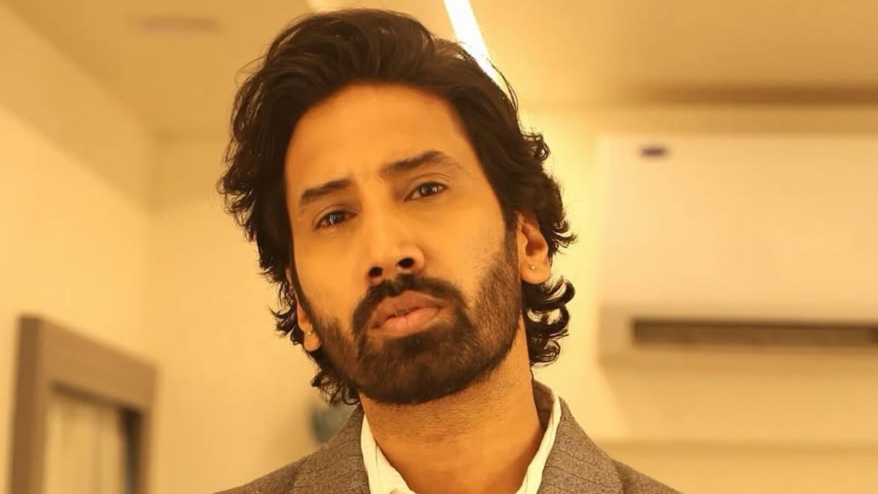 Maidaan actor Abhilash Thapliyal on nepotism says Kapoor or Khan surname is benificial