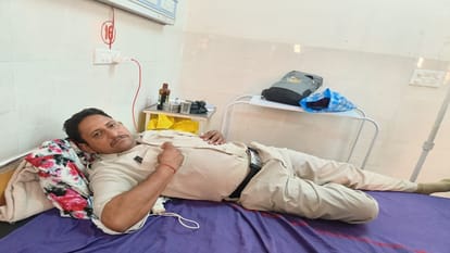 Haryana:होमगार्ड जवान पर हमला, बाइक इंपाउंड कर जा रहा था थाने; रास्ते में दो  युवकों व एक महिला ने कर दी पिटाई - Attack On Home Guard Jawan In Fatehabad  - Amar