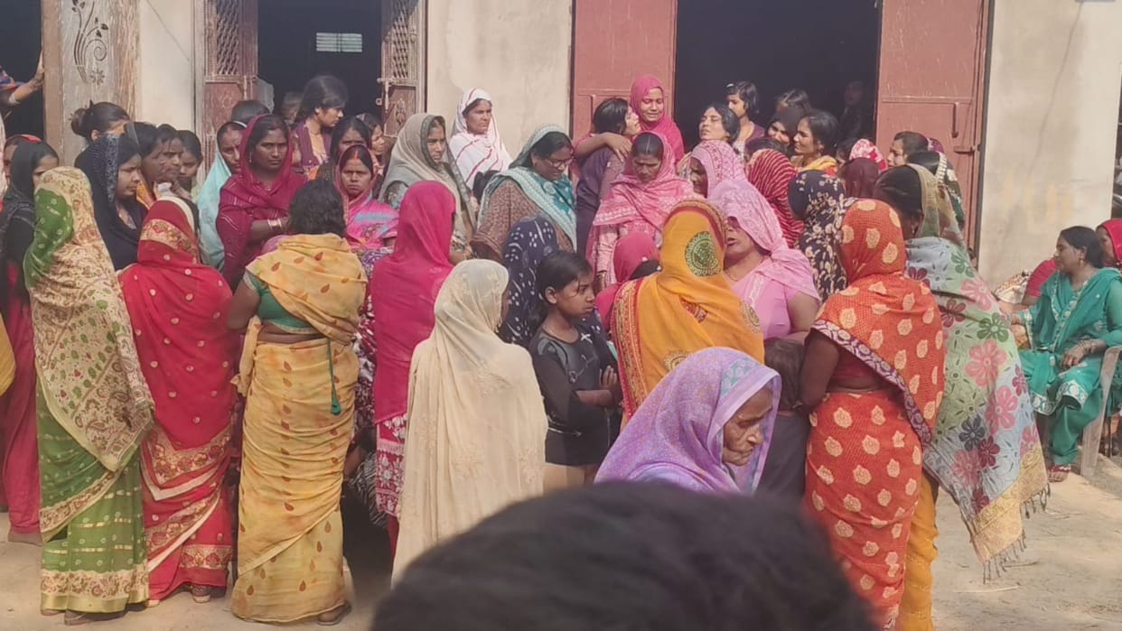 young man died after mudslide occurred during pipeline work in Gujarat  leaving village in mourning gopalganj