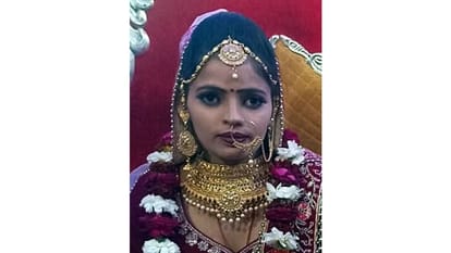 Death of mother and child during childbirth