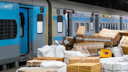 Railways Direct Delivery of Apples and Cherries Now Possible Railways Launches Special Parcel Service