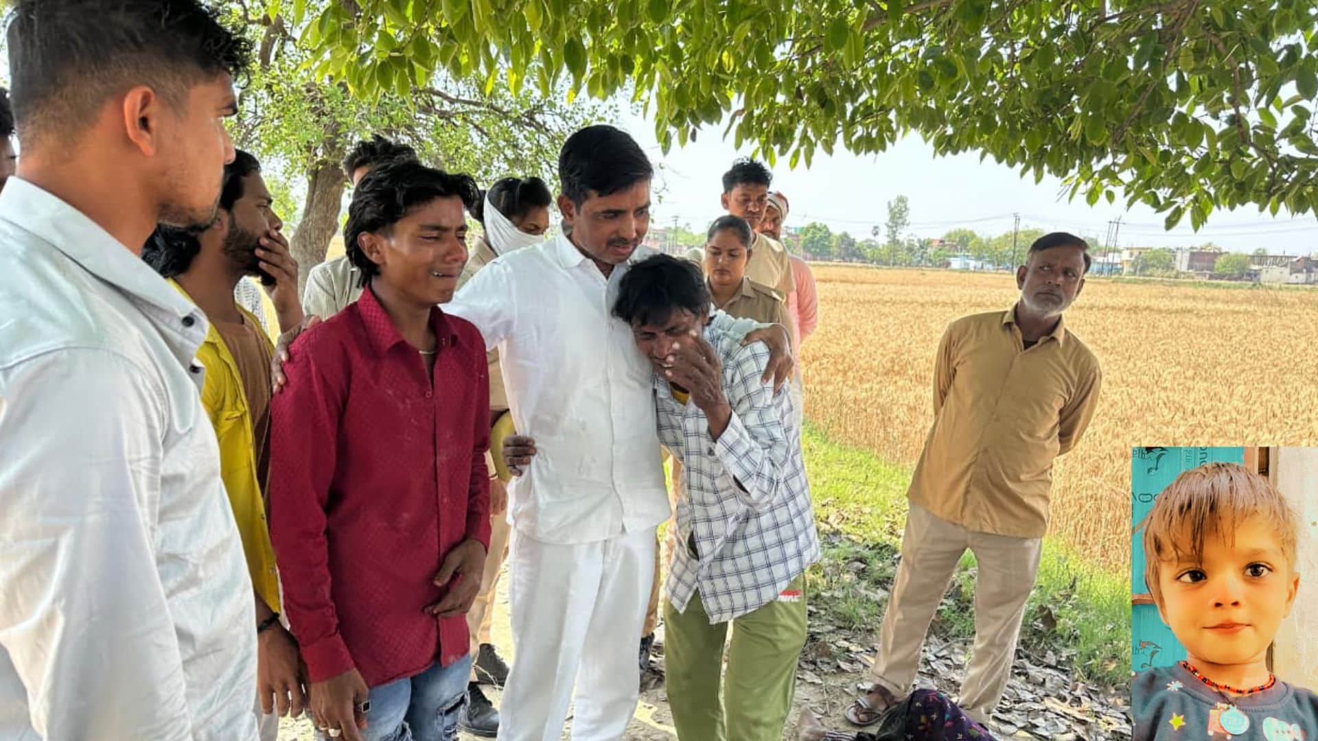 राजा बाबू की फाइल फोटो और माैके पर बिलखते परिजन।