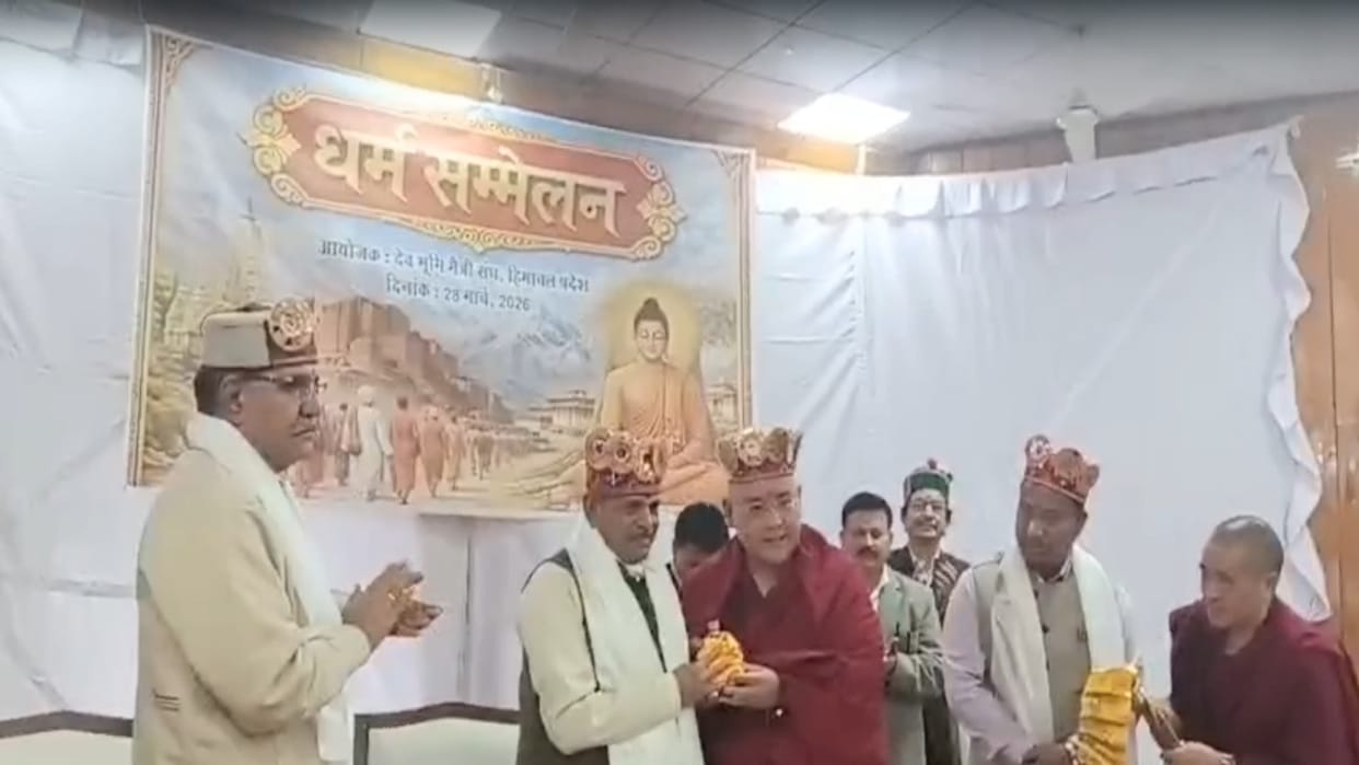 rss sarkaryavah dattatreya hosabale met Tibetan spiritual leader Dalai Lama and participated in the religious