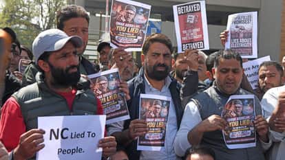 PDP Stages Protest in Srinagar Over Taxes, Utility Charges, Power Amnesty Issue.