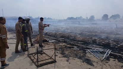 spark from coconut bursting ignited fire in sacrificial hall in Ayodhya sacrificial pit burned