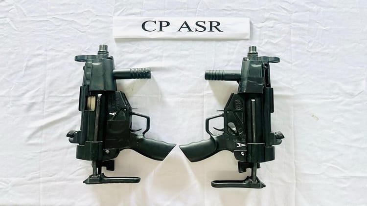 Punjab: नाकाबंदी के दौरान अवैध हथियारों की खेप बरामद, गैंगस्टर कनेक्शन की जांच जारी