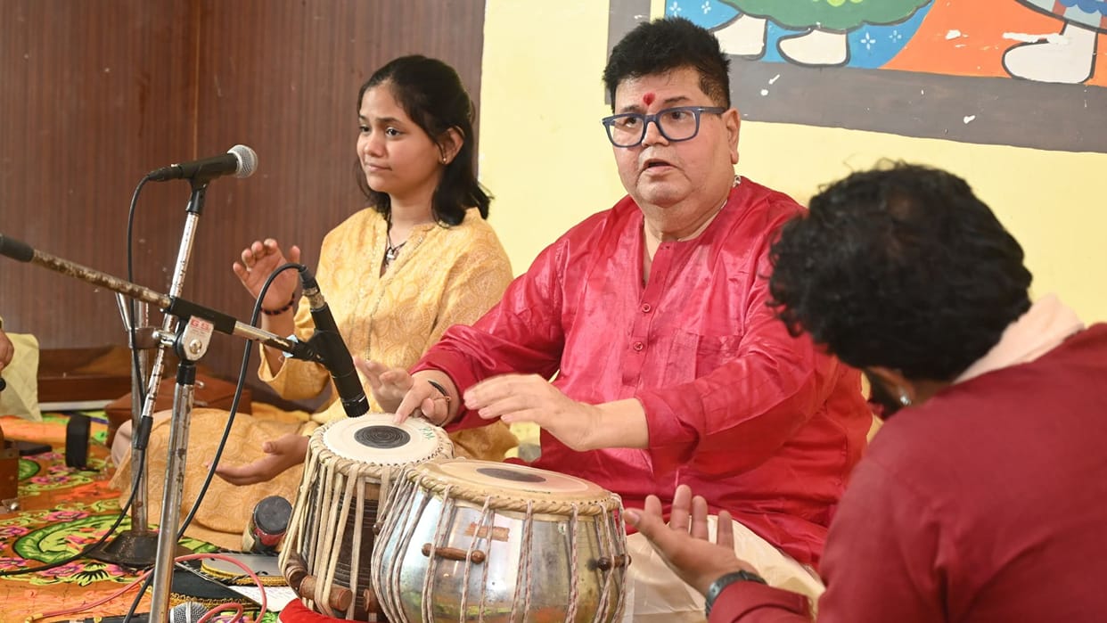 Kashi Music and Arts Festival beats of Pt. Puran Maharaj tabla resonated to the vocals of his daughter