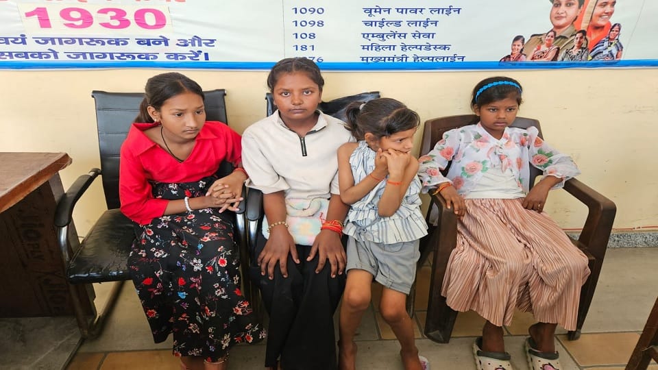 Four Girls Who Went Out to Visit a Fair Go Missing Police Scramble All Night in Bareilly