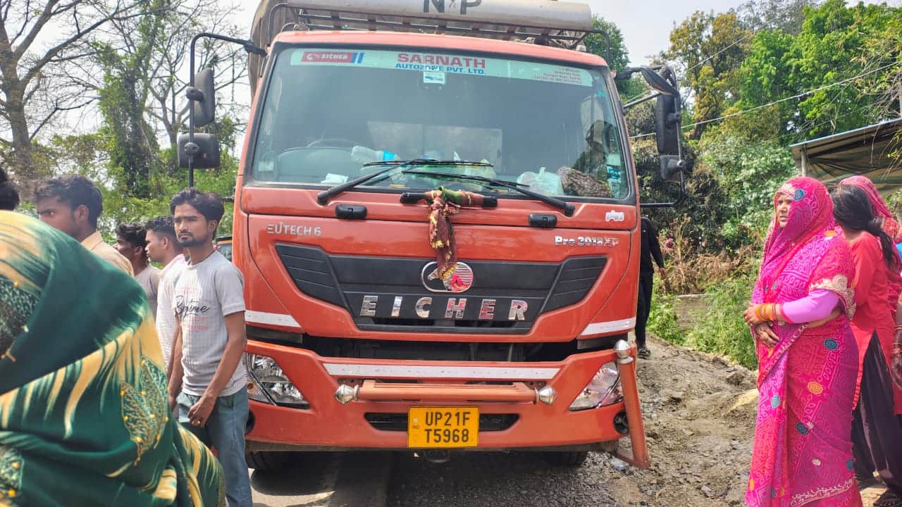 Accidents in Lakhimpur Kheri Two Mothers and Two Children Dead All Four Crushed by Trucks