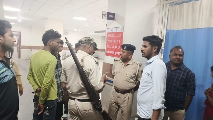 Bihar News: सिवान में दो बाइकों की टक्कर में एक की मौत, परिजनों ने जताई हत्या की आशंका