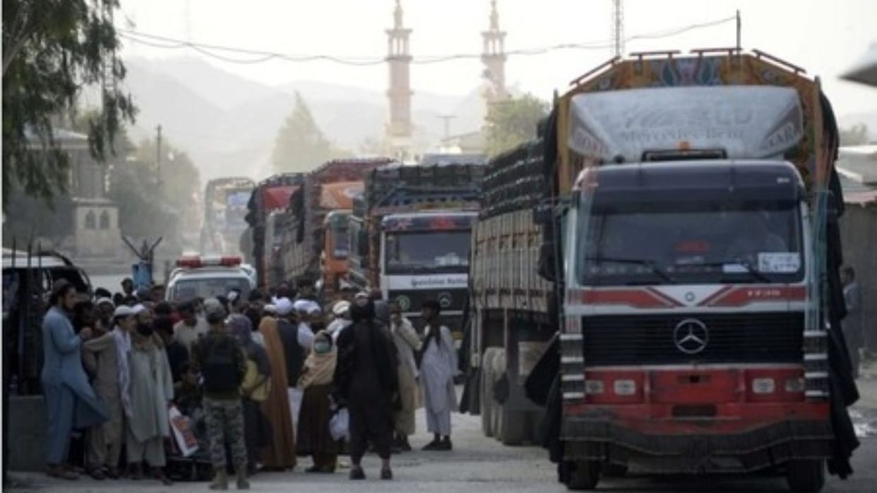 pakistan afghanistan peace jirga meeting peshawar tension resolution