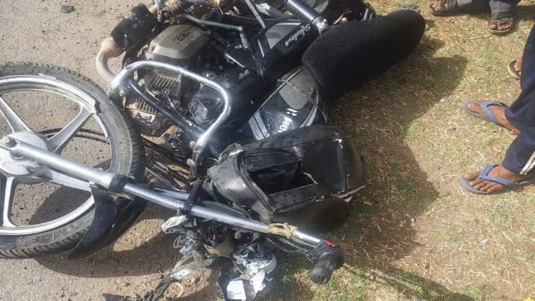 Bhilwara News: भीषण सड़क हादसे में तीन युवकों की दर्दनाक मौत, आमने-सामने से भिड़ीं तेज रफ्तार बाइकें