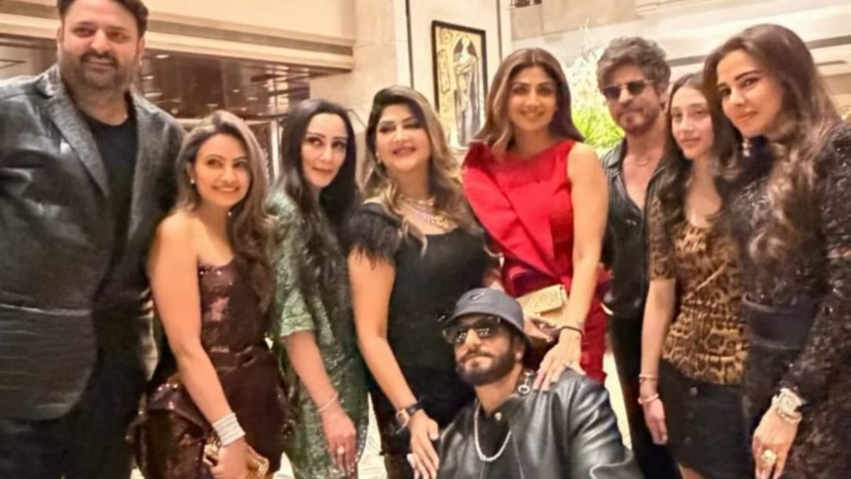 Shah Rukh Khan Silence On Dhurandhar 2 Success Poses With Ranveer Singh