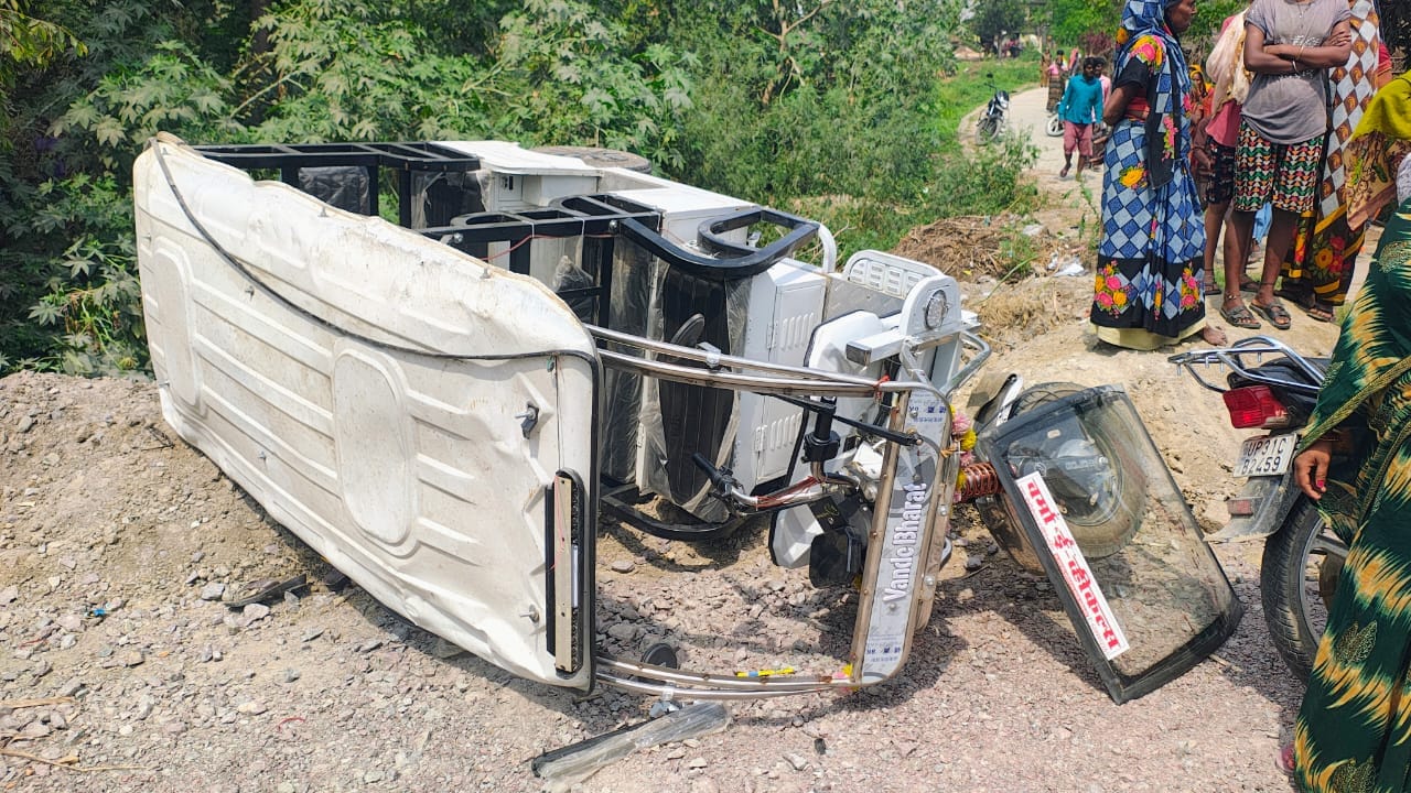 Accidents in Lakhimpur Kheri Two Mothers and Two Children Dead All Four Crushed by Trucks