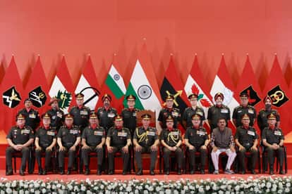 उतरी कमान मुख्यालय में अलंकरण समारोह के दौरान सम्मानित किए  गए सैन्य जवान।