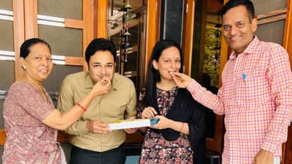 UPPCS Result Ayodhya Anamika Secures 4th Rank to Become Deputy Collector Success Achieved Through Self-Study