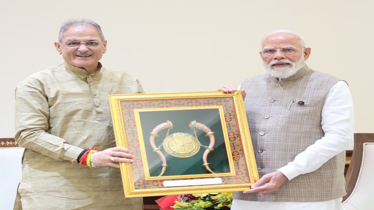 Governor Kavinder Gupta calls on pm Narendra Modi in New Delhi