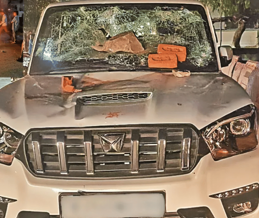 Jaipur Crime News: Violence Erupts Outside Liquor Shop in Jaipur, Vehicles Vandalised, Bike Set on Fire
