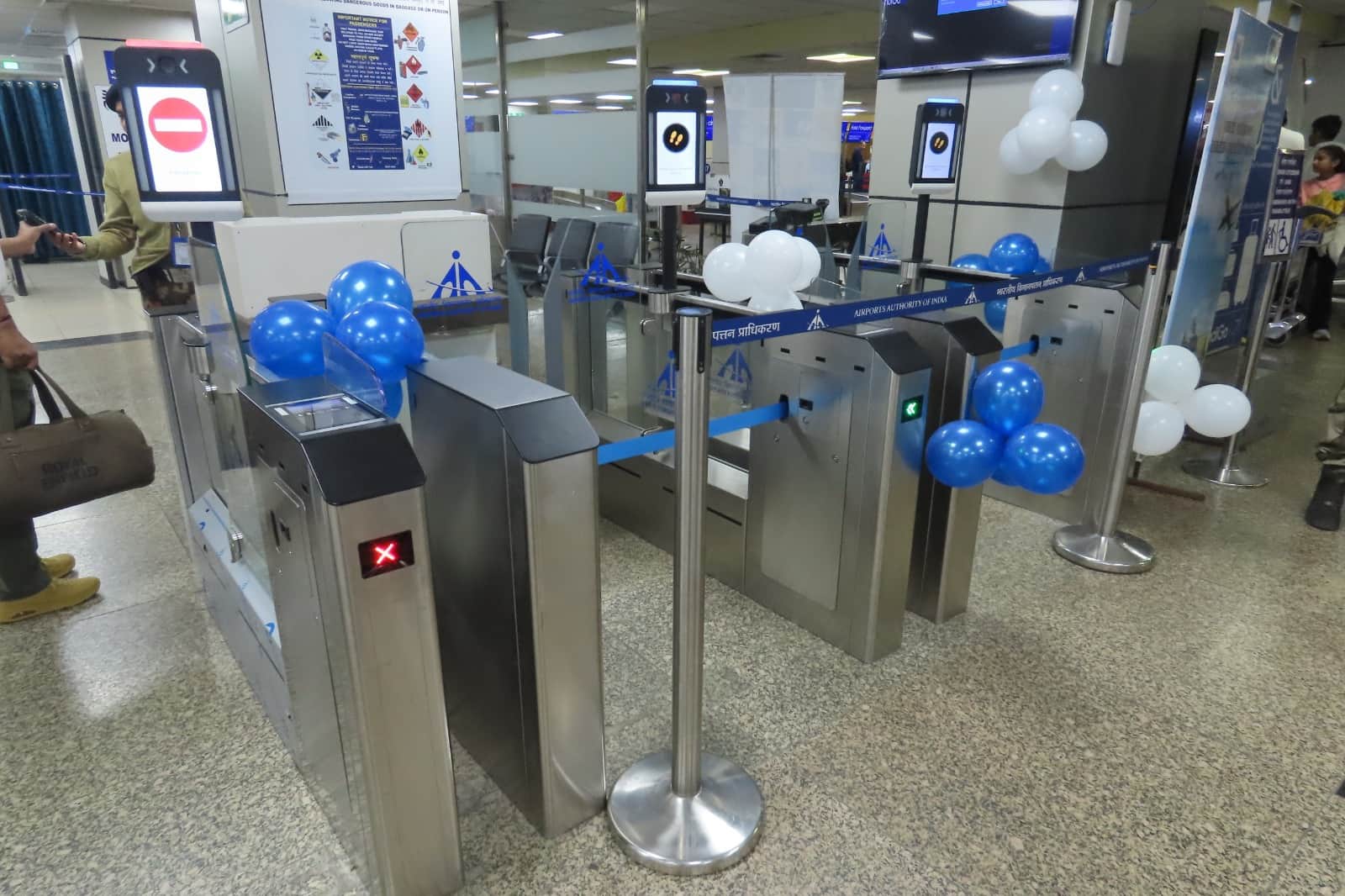 केंद्रीय नागरिक उड्डयन मंत्री की ओर से एयरपोर्ट पर यात्री सुविधा का किया गया शुभारंभ।