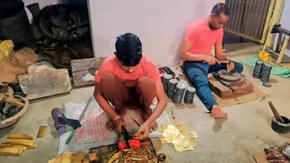 पारंपरिक हैंडीक्राफ्ट उद्योग पर पश्चिम एशिया में जारी युद्ध का असर।