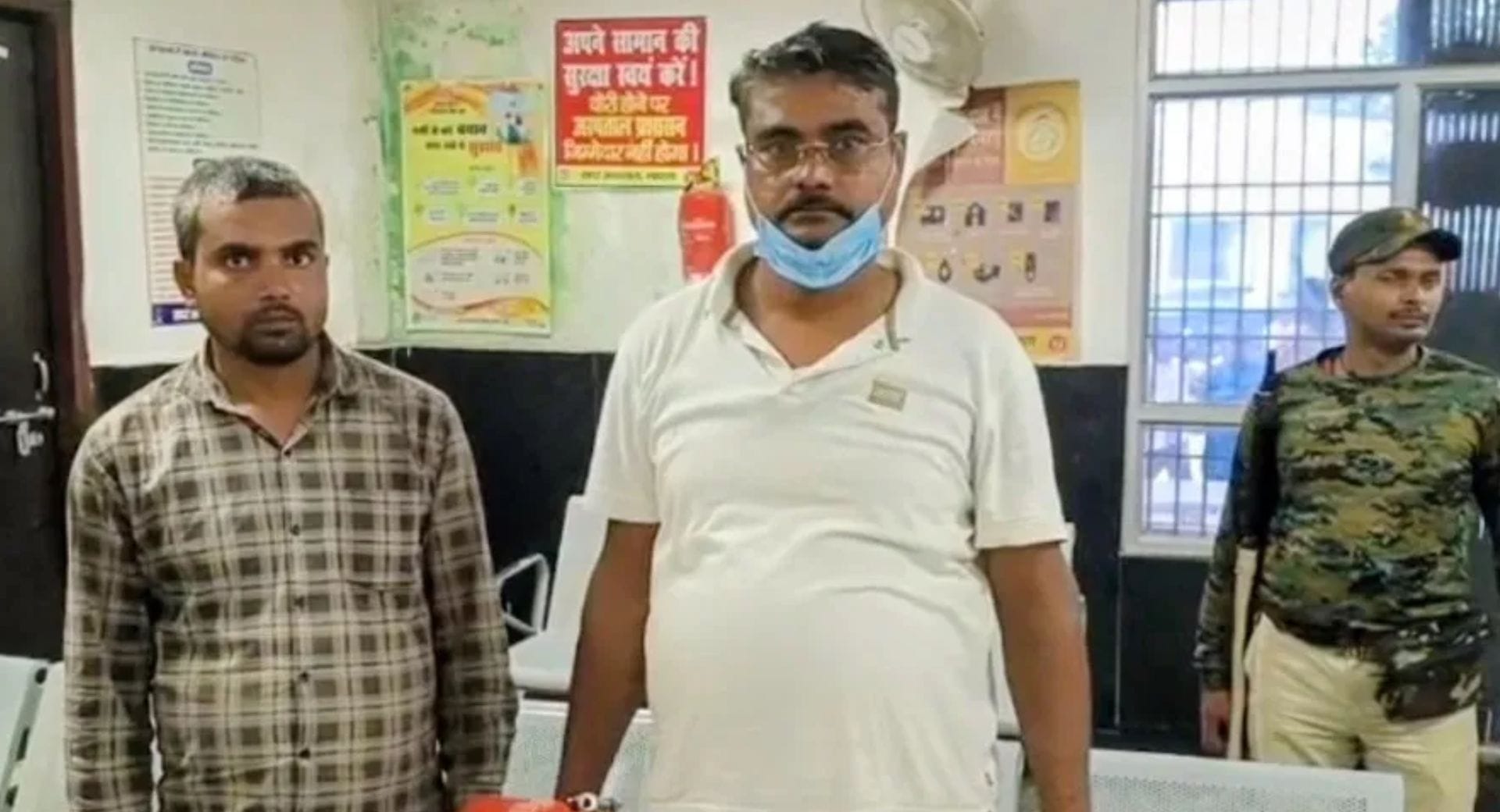 भट्ठा मालिक चुन्नू मुखिया और मुंशी गिरफ्तार