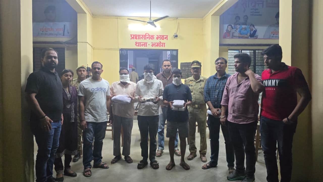 पुलिस की गिरफ्त में आरोपी