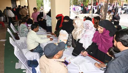 Today is the last day to submit the form for PM Awas in Banbhulpura Railway Land Case