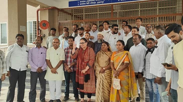 गैस-बिजली-पेट्रोल के दामों पर कांग्रेस का हल्ला बोल।