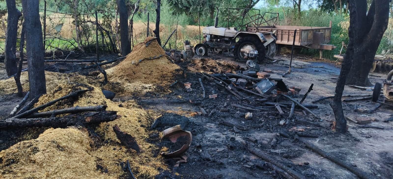 जला गृहस्थी का सामान