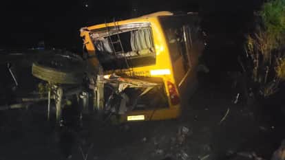 Kanpur Accident Drunken Driver Speeds Bus Collides with Truck and Plunges into Ditch Grooms Aunt Loses Hand